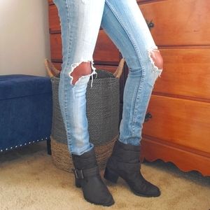 Simply Vera Wang Booties